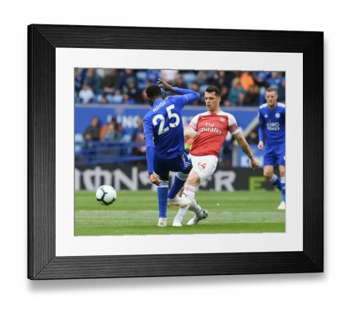 Framed Print : Clash of Midfield Titans: Xhaka vs. Ndidi - Leicester City vs. Arsenal FC, Premier League 2018-19 Framed Print : Clash of Midfield Titans: Xhaka vs. Ndidi - Leicester City vs. Arsenal FC, Premier League 2018-19