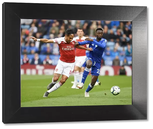 Aubameyang Outmaneuvers Ndidi: Leicester City vs. Arsenal FC, Premier League Showdown (2018-19)