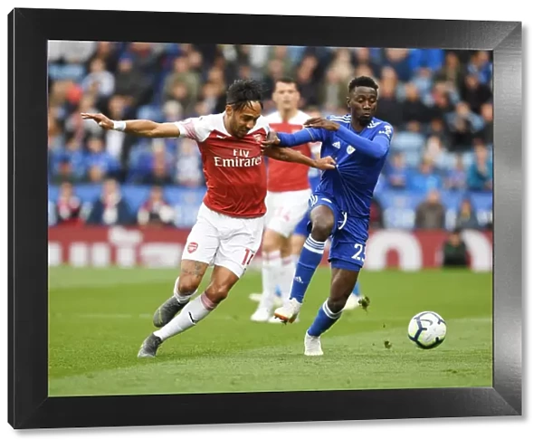 Aubameyang Outmaneuvers Ndidi: Leicester City vs. Arsenal FC, Premier League Showdown (2018-19)