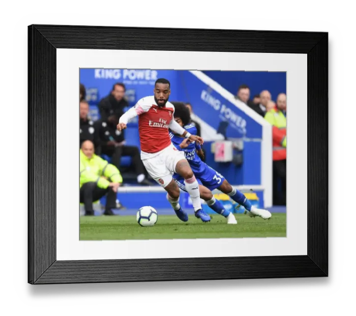 Framed Print : Alex Lacazette Breaks Past Leicester's Defense: Leicester City vs Arsenal FC, Premier League 2018-19