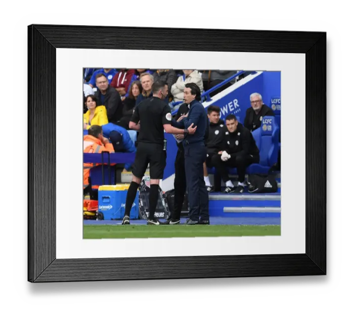 Framed Print : Unai Emery Argues with Referee during Leicester City vs. Arsenal Premier League Clash (2018-19) Framed Print : Unai Emery Argues with Referee during Leicester City vs. Arsenal Premier League Clash (2018-19)