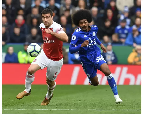 Sokratis Breaks Past Choudhury: Leicester City vs. Arsenal FC, Premier League 2018-19