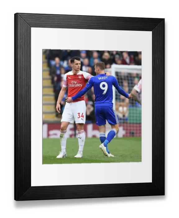Framed Print : Xhaka vs Vardy: Leicester vs Arsenal Football Rivalry in Premier League (2018-19) Framed Print : Xhaka vs Vardy: Leicester vs Arsenal Football Rivalry in Premier League (2018-19)