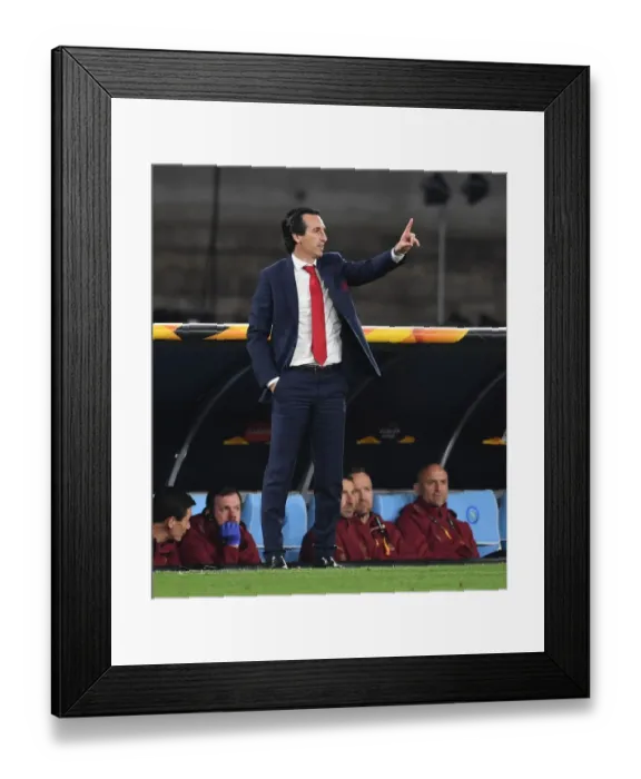 Framed Print : Unai Emery Leads Arsenal in Napoli's Stadio San Paolo for Europa League Quarterfinal