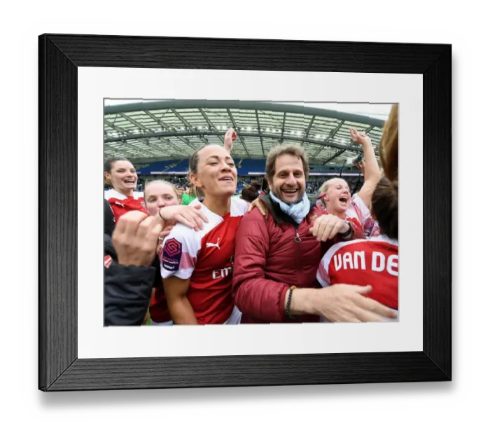 Framed Print : Arsenal Women Celebrate FA WSL Victory: Joe Montemurro and Katie McCabe