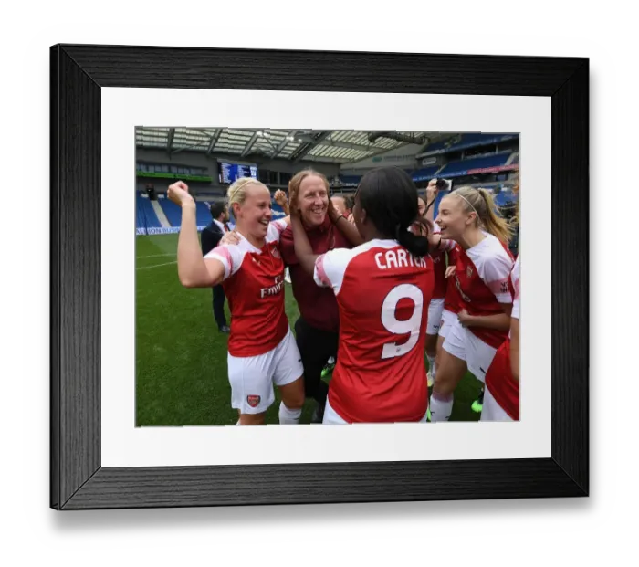Framed Print : Arsenal Women Celebrate League Victory: Beth Mead, Danielle Carter, Leah Williamson Framed Print : Arsenal Women Celebrate League Victory: Beth Mead, Danielle Carter, Leah Williamson