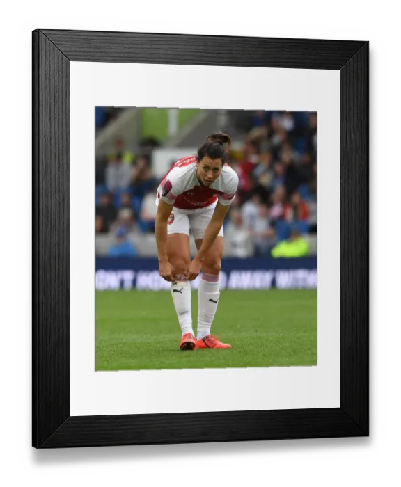 Framed Print : Viki Schnaderbeck in Action: Arsenal Women vs. Brighton & Hove Albion Women (FA WSL, 2018-19)