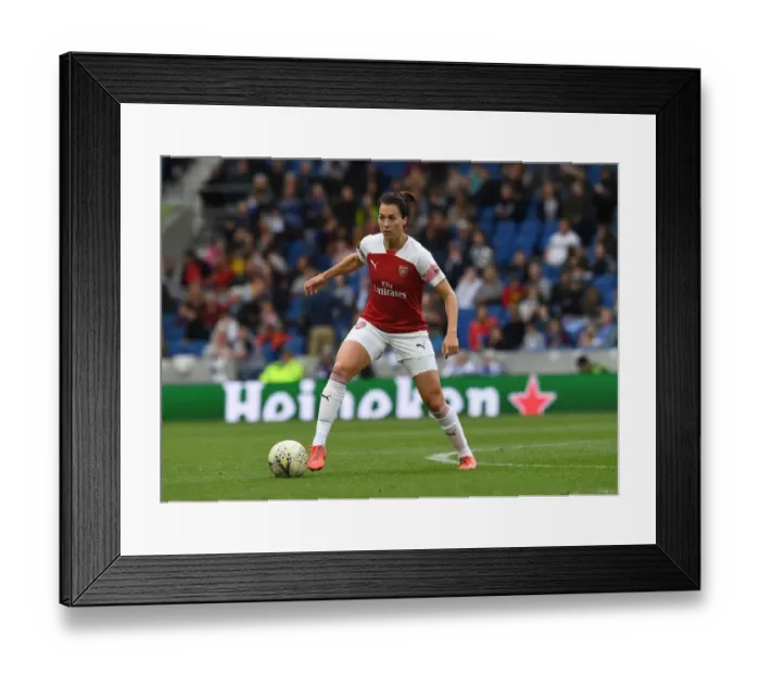 Framed Print : Viki Schnaderbeck in Action: Arsenal Women vs Brighton & Hove Albion (FA WSL 2018-19)