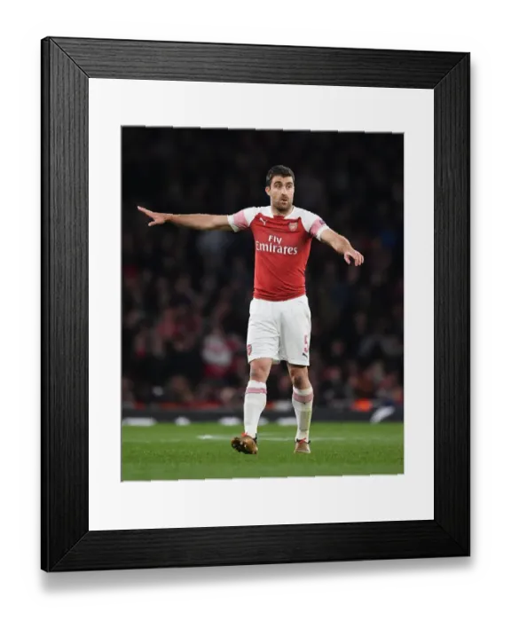 Framed Print : Arsenal vs Valencia: Europa League Semi-Final Battle at Emirates Stadium, London, 2019 Framed Print : Arsenal vs Valencia: Europa League Semi-Final Battle at Emirates Stadium, London, 2019