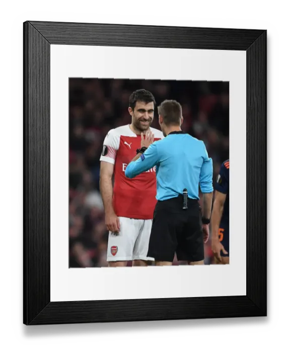 Framed Print : Arsenal vs Valencia: UEFA Europa League Semi-Final Showdown at Emirates Stadium, London, 2019 Framed Print : Arsenal vs Valencia: UEFA Europa League Semi-Final Showdown at Emirates Stadium, London, 2019