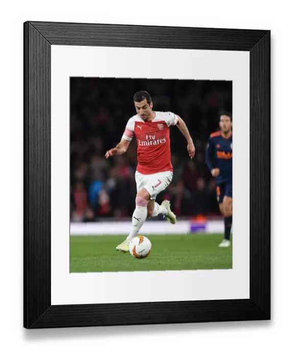 Framed Print : Arsenal's Henrikh Mkhitaryan in Europa League Semi-Final Clash against Valencia Framed Print : Arsenal's Henrikh Mkhitaryan in Europa League Semi-Final Clash against Valencia