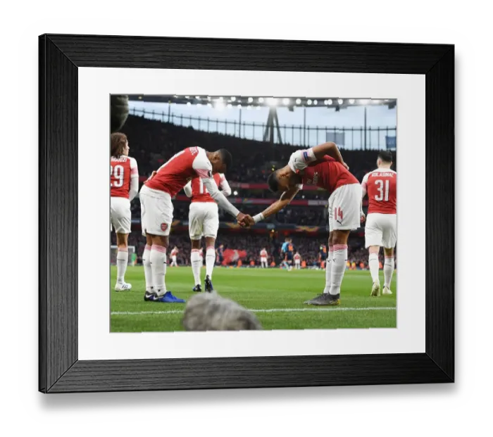 Framed Print : Arsenal vs Valencia: UEFA Europa League Semi-Final Showdown at Emirates Stadium, London, 2019 Framed Print : Arsenal vs Valencia: UEFA Europa League Semi-Final Showdown at Emirates Stadium, London, 2019