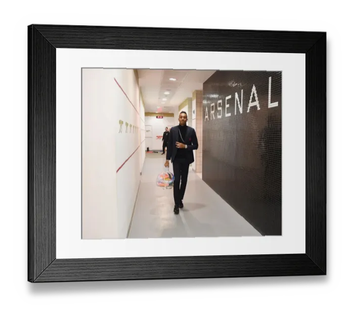 Framed Print : Arsenal's Aubameyang in the Changing Room: Focus and Determination Before Arsenal vs Valencia - UEFA Europa League Semi-Final
