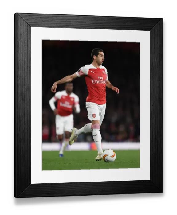 Framed Print : Arsenal's Henrikh Mkhitaryan in Action during the 2019 Europa League Semi-Final vs Valencia