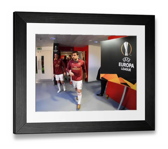 Framed Print : Arsenal's Sokratis Gears Up for Europa League Semi-Final Showdown Against Valencia
