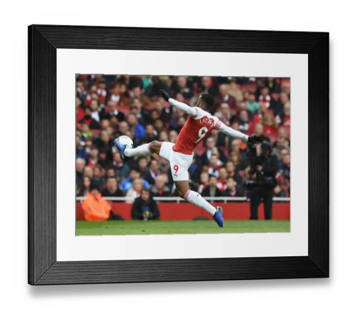 Framed Print : Alexandre Lacazette: In Action for Arsenal vs Brighton & Hove Albion, Premier League 2018-19 Framed Print : Alexandre Lacazette: In Action for Arsenal vs Brighton & Hove Albion, Premier League 2018-19