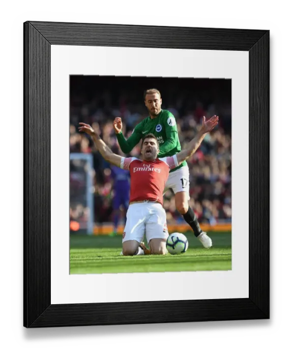 Framed Print : Sokratis vs. Murray: A Battle at Emirates Framed Print : Sokratis vs. Murray: A Battle at Emirates