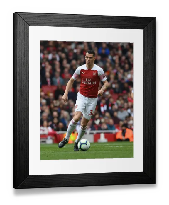 Framed Print : Granit Xhaka in Action: Arsenal vs Brighton & Hove Albion, Premier League 2018-19 Framed Print : Granit Xhaka in Action: Arsenal vs Brighton & Hove Albion, Premier League 2018-19