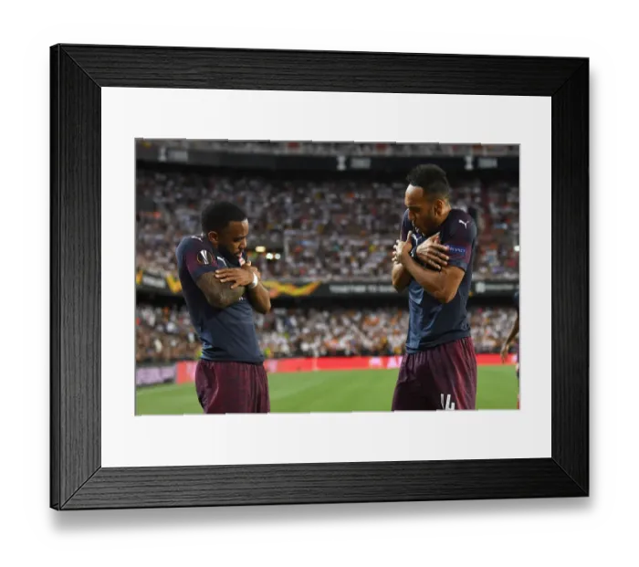 Framed Print : Arsenal's Aubameyang and Lacazette Celebrate Goal in Europa League Semi-Final vs Valencia