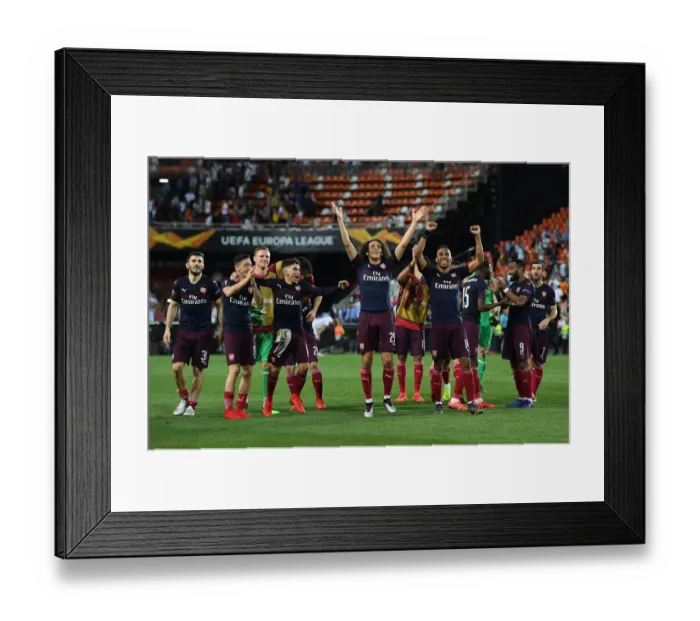 Framed Print : Arsenal Celebrates Europa League Semi-Final Victory over Valencia Framed Print : Arsenal Celebrates Europa League Semi-Final Victory over Valencia