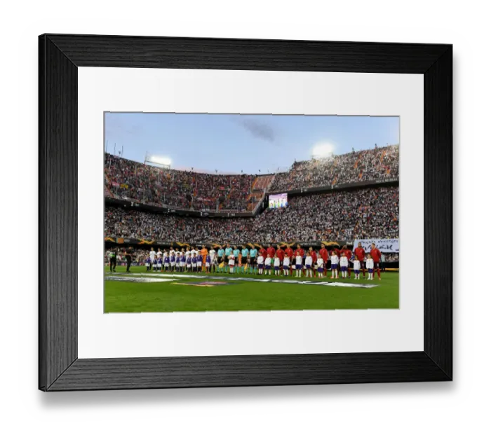 Framed Print : Arsenal and Valencia Face Off in Europa League Semi-Final Showdown