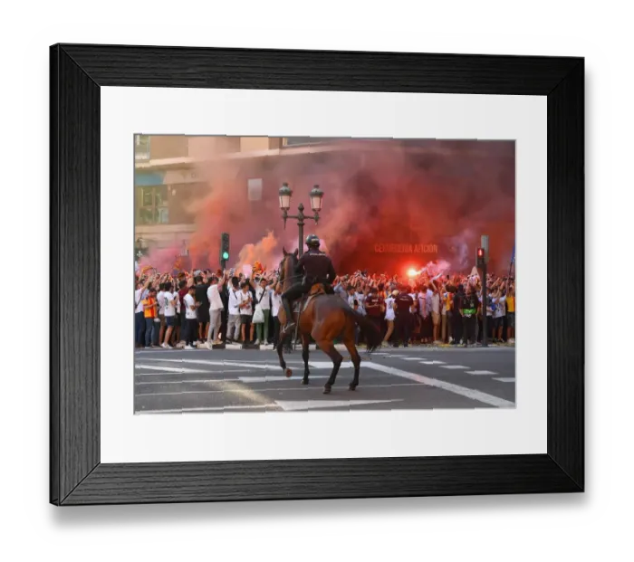Framed Print : Valencia vs. Arsenal: A Tense Europa League Semi-Final Showdown at Estadio Mestalla