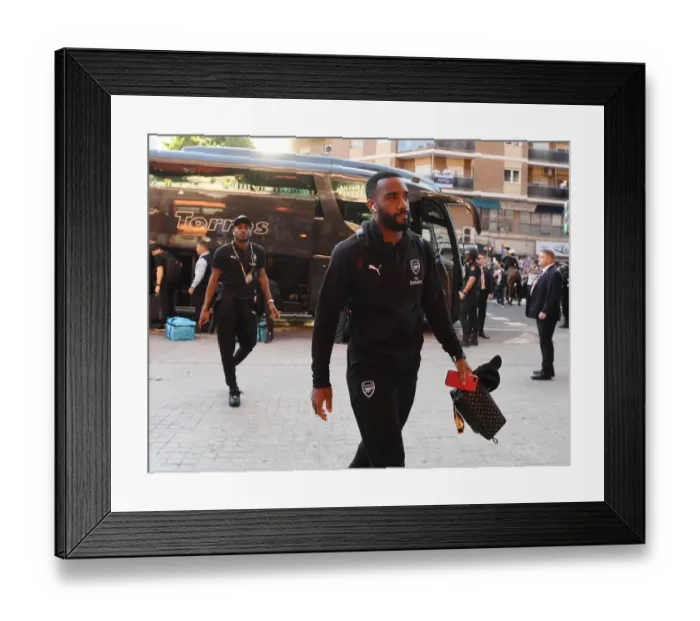 Framed Print : Arsenal's Alex Lacazette Prepares for Valencia Showdown in Europa League Semi-Final