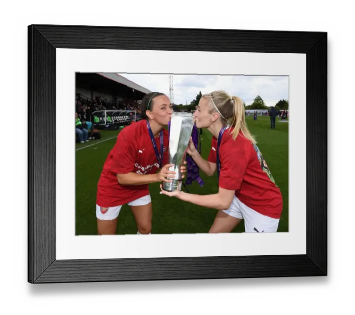 Framed Print : Arsenal Women Celebrate WSL Title Win: Leah Williamson and Katie McCabe Hold the Trophy