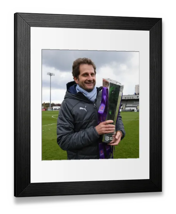 Framed Print : Joe Montemurro Celebrates Arsenal Women's WSL Title Triumph over Manchester City Framed Print : Joe Montemurro Celebrates Arsenal Women's WSL Title Triumph over Manchester City