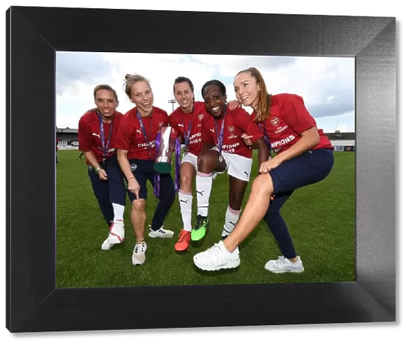 Arsenal Women's Injured Stars Display Scars with WSL Trophy after Manchester City Victory
