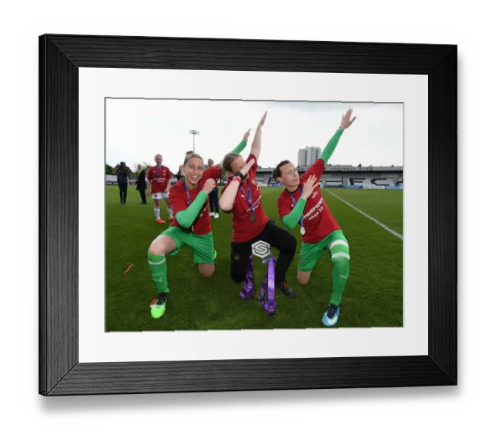 Framed Print : Arsenal Women's Goalkeepers Lift the WSL Title Framed Print : Arsenal Women's Goalkeepers Lift the WSL Title