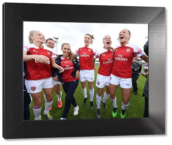 Arsenal Women's Victory: Williamson, Walti, Bloodworth, Mead, and McCabe Celebrate Over Manchester City