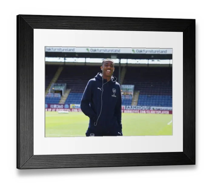 Framed Print : Burnley FC v Arsenal FC - Premier League Framed Print : Burnley FC v Arsenal FC - Premier League