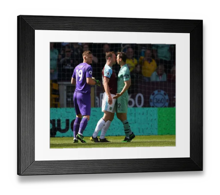 Framed Print : Clash at Turf Moor: Barnes vs. Lichtsteiner - Burnley vs. Arsenal, Premier League 2018-19 Framed Print : Clash at Turf Moor: Barnes vs. Lichtsteiner - Burnley vs. Arsenal, Premier League 2018-19