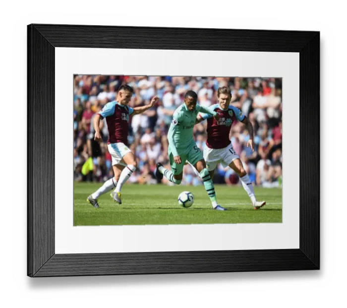 Framed Print : Joe Willock Dashes Past Burnley's Westwood and Hendrick in Arsenal's Premier League Clash Framed Print : Joe Willock Dashes Past Burnley's Westwood and Hendrick in Arsenal's Premier League Clash