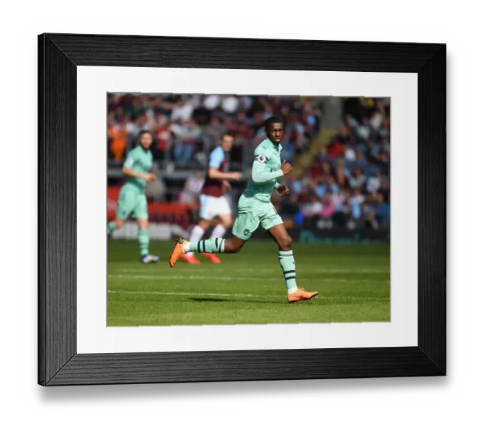Framed Print : Arsenal's Eddie Nketiah in Action: Burnley vs. Arsenal (2018-19) Framed Print : Arsenal's Eddie Nketiah in Action: Burnley vs. Arsenal (2018-19)