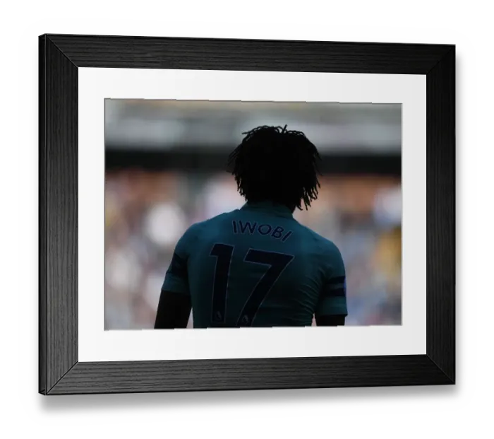 Framed Print : Arsenal's Alex Iwobi in Action against Burnley in Premier League Clash (2018-19)