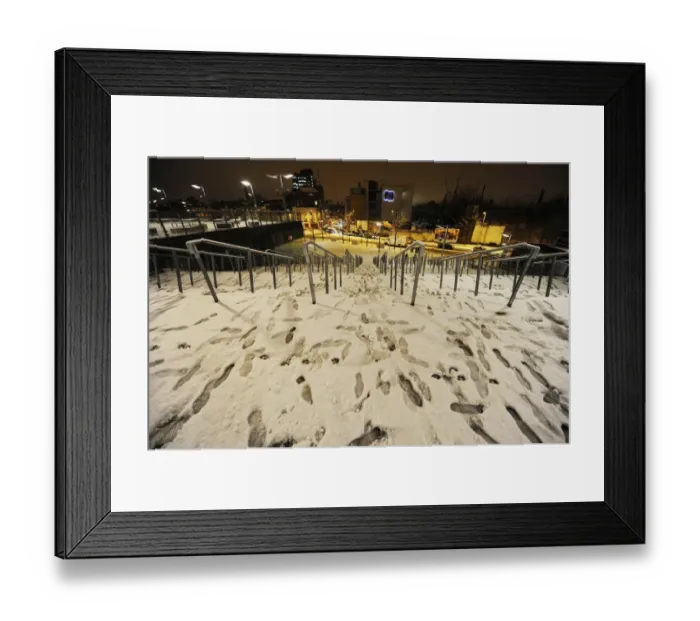Framed Print : Winter's Embrace at Emirates Stadium: Arsenal's Snow-Covered Fortress, London (2009) Framed Print : Winter's Embrace at Emirates Stadium: Arsenal's Snow-Covered Fortress, London (2009)