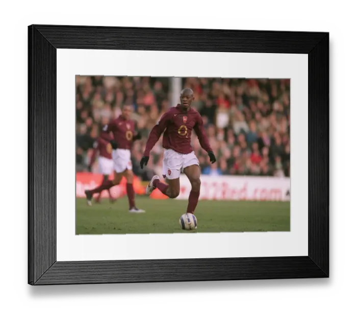 Framed Print : Abou Diaby (Arsenal). Fulham 0: 4 Arsenal. FA Premiership Framed Print : Abou Diaby (Arsenal). Fulham 0: 4 Arsenal. FA Premiership