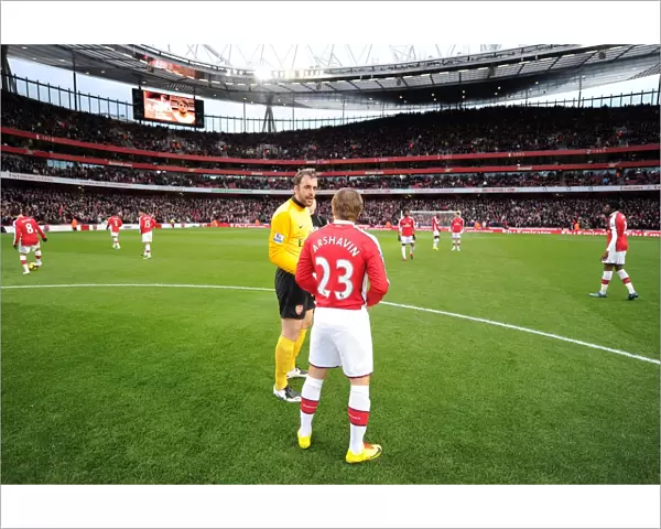 Manuel Almunia and Andrey Arshavin (Arsenal). Arsenal 3: 0 Aston Villa, Barclays Premier League