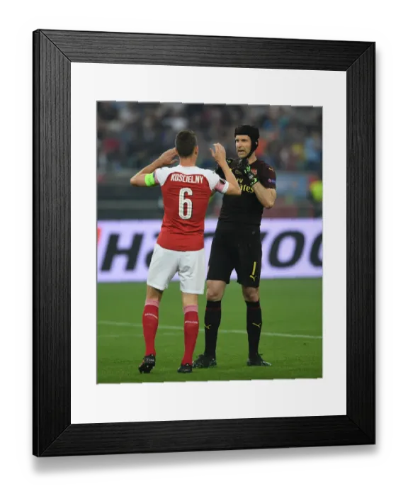 Framed Print : Arsenal's Petr Cech and Laurent Koscielny Before UEFA Europa League Final Against Chelsea, Baku 2019 Framed Print : Arsenal's Petr Cech and Laurent Koscielny Before UEFA Europa League Final Against Chelsea, Baku 2019