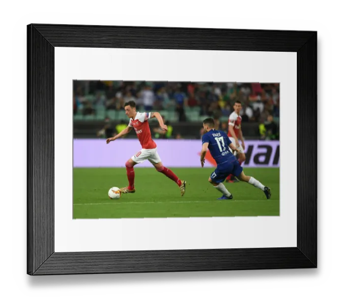 Framed Print : Mesut Ozil in Action at the 2019 Europa League Final: Arsenal vs. Chelsea, Baku