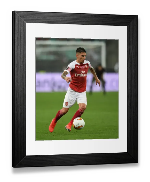 Framed Print : Arsenal's Torreira Faces Off Against Chelsea in Europa League Final Showdown, Baku 2019