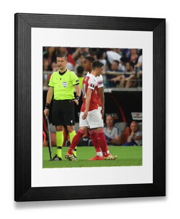 Framed Print : Arsenal's Joe Willock Replaces Mesut Ozil in Europa League Final Against Chelsea, Baku 2019