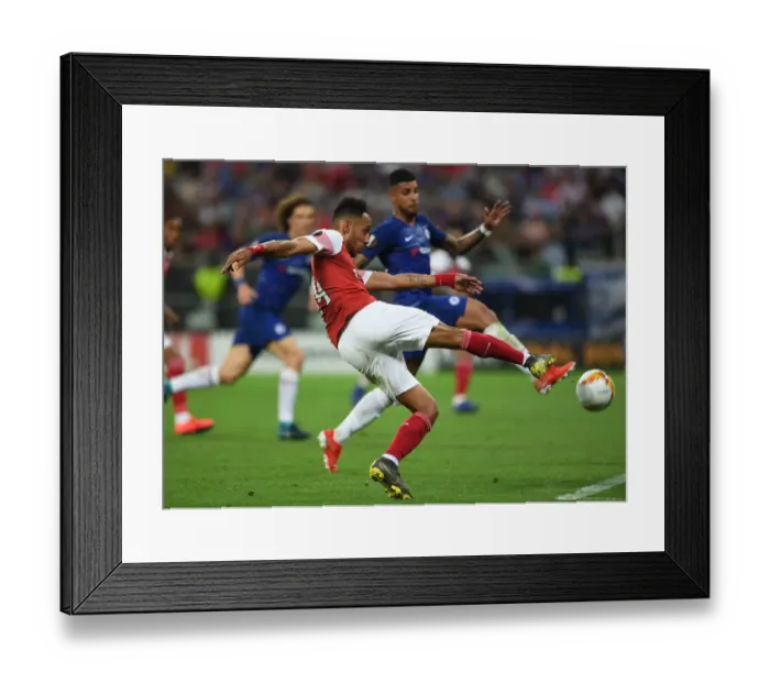 Framed Print : Arsenal's Aubameyang in Europa League Final Showdown against Chelsea