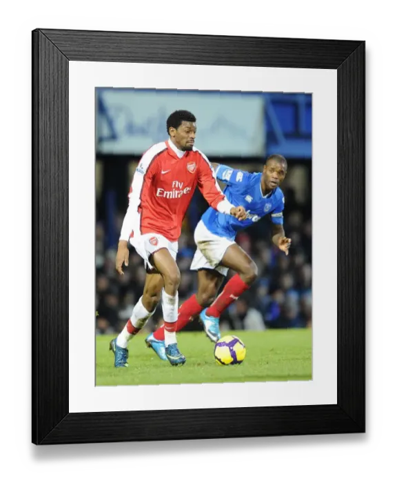 Framed Print : Abou Diaby (Arsenal) Aaron Mokoena (Portsmouth). Portsmouth 1: 4 Arsenal Framed Print : Abou Diaby (Arsenal) Aaron Mokoena (Portsmouth). Portsmouth 1: 4 Arsenal