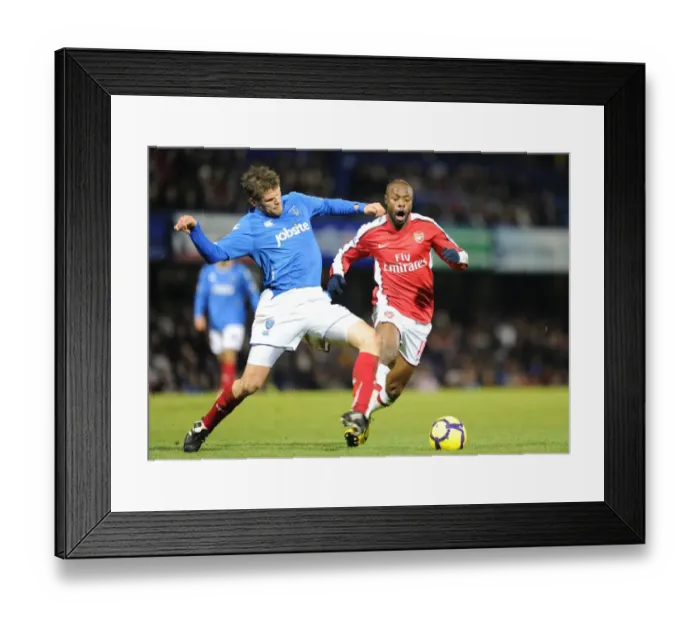 Framed Print : William Gallas (Arsenal) Hermann Hreidarsson (Portsmouth). Portsmouth 1: 4 Arsenal