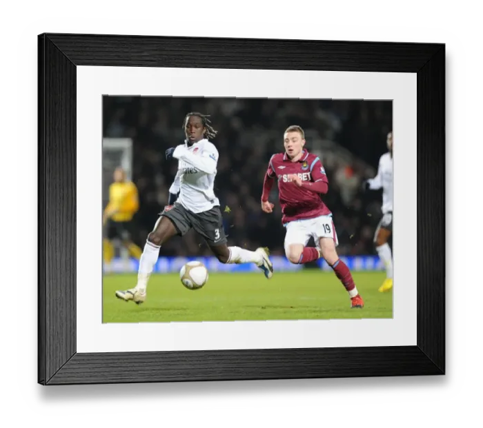 Framed Print : Bacary Sagna (Arsenal) Freddie Sears (West Ham). West Ham United 1: 2 Arsenal Framed Print : Bacary Sagna (Arsenal) Freddie Sears (West Ham). West Ham United 1: 2 Arsenal