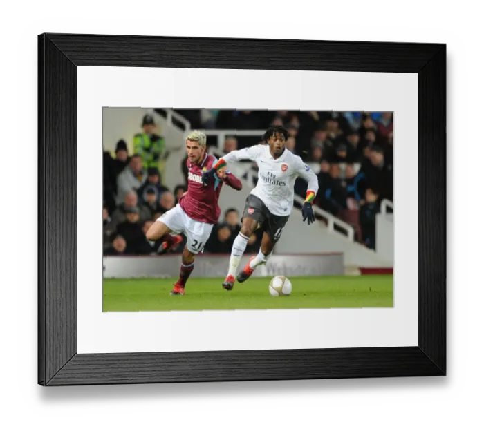 Framed Print : Alex Song vs Valon Behrami: Arsenal's Win at West Ham United in FA Cup Third Round, 2010