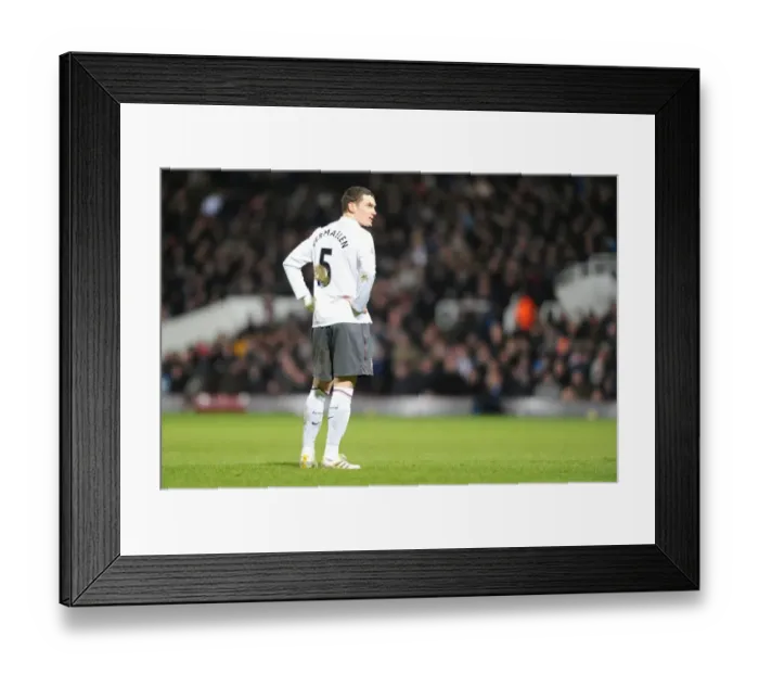 Framed Print : Thomas Vermaelen (Arsenal). West Ham United 1: 2 Arsenal, FA Cup Third Round Framed Print : Thomas Vermaelen (Arsenal). West Ham United 1: 2 Arsenal, FA Cup Third Round